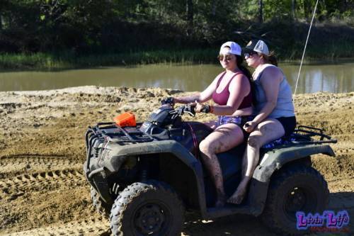 Trucks Gone Wild at Redneck Mud Park - Spring Break - Daytime 0027