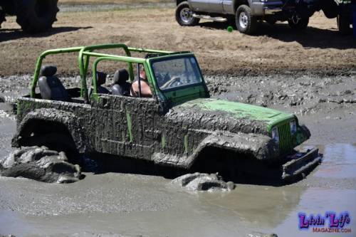Trucks Gone Wild at Redneck Mud Park - Spring Break - Daytime 0295