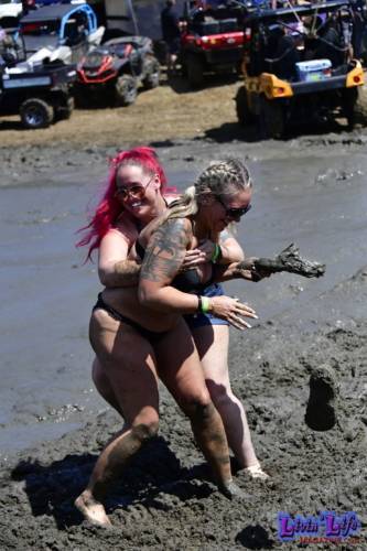 Trucks Gone Wild at Redneck Mud Park - Spring Break - Daytime 0356