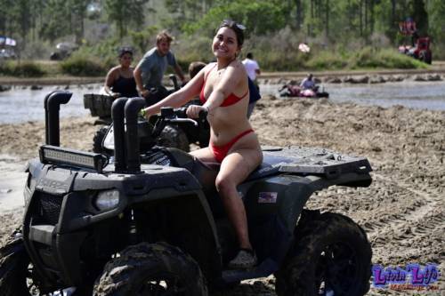 Trucks Gone Wild at Redneck Mud Park - Spring Break - Daytime 0846