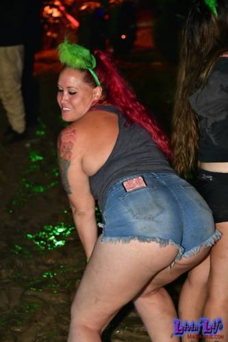 Trucks Gone Wild at Redneck Mud Park - Spring Break 2022 - Night Life 1397