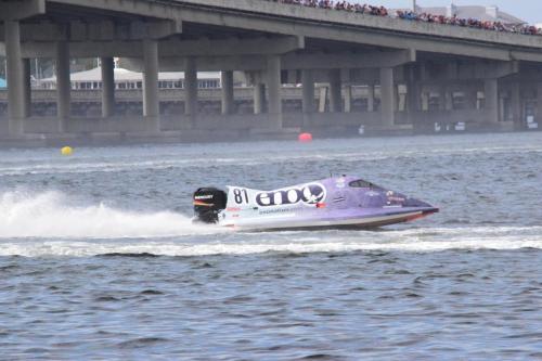Formula-2 Powerboat Racing at the Bradenton Area River Regatta