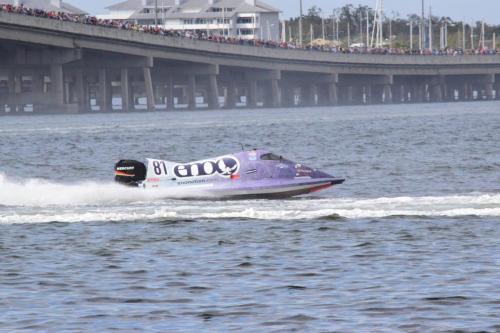 Formula-2 Powerboat Racing at the Bradenton Area River Regatta