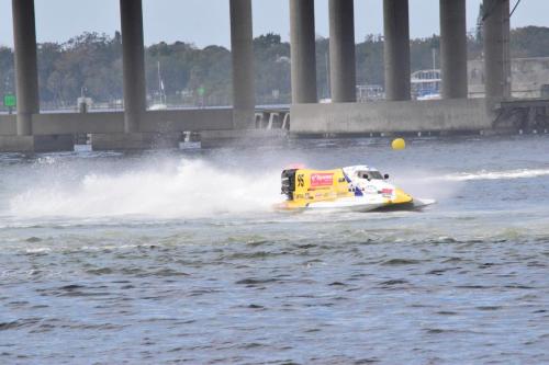 Formula-2 Powerboat Racing at the Bradenton Area River Regatta