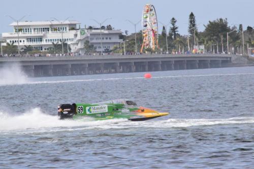 Formula-2 Powerboat Racing at the Bradenton Area River Regatta