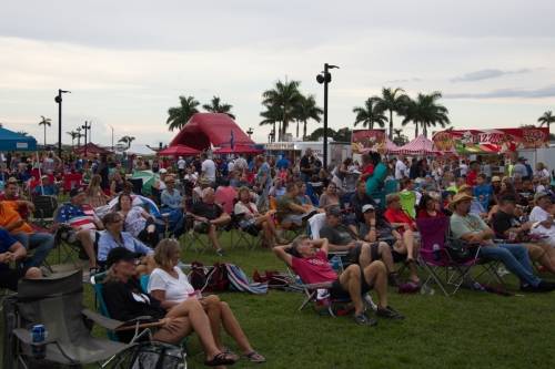 Fireworks at Nathan Benderson Park - 07-03-2018 0009