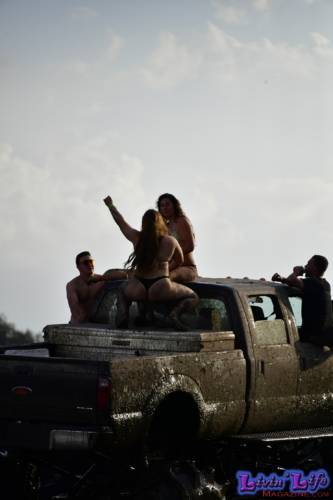 Plantbamboo (Trucks Gone Wild) Muddy Valentine 2021 - 224