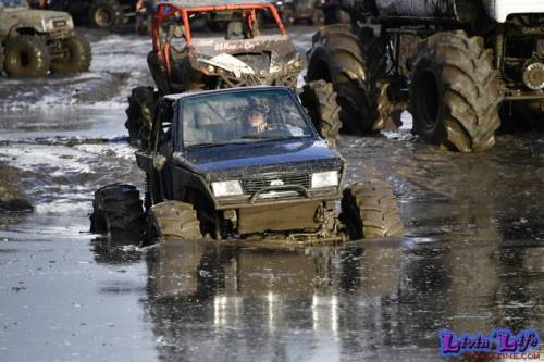 Plantbamboo (Trucks Gone Wild) Muddy Valentine 2021 - 225