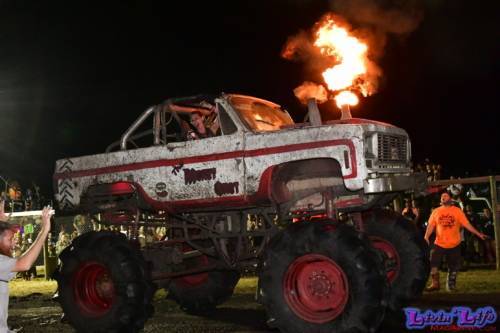 Plantbamboo Muddy Valentine Truck Pull 2021 - 032