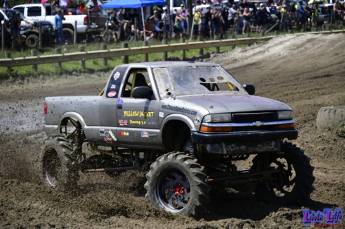 Trucks Gone Wild at Redneck Mud Park - Spring Break - Racing 0254