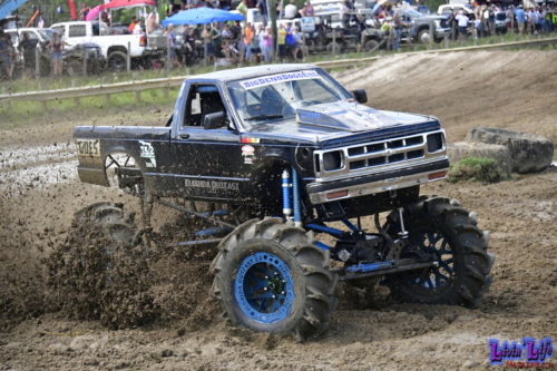 Trucks Gone Wild at Redneck Mud Park - Spring Break - Racing 0395