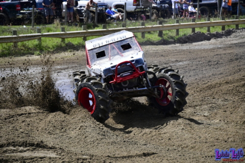 Trucks Gone Wild at Redneck Mud Park - Spring Break - Racing 0899