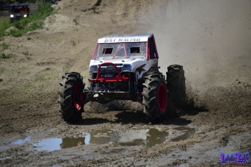 Trucks Gone Wild at Redneck Mud Park - Spring Break - Racing 0913