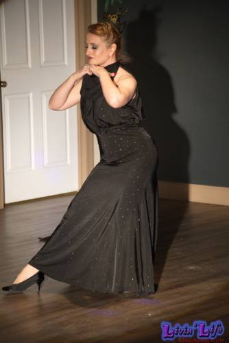 A Night of Burlesque - Heroes and Villains at ZenfiniTea