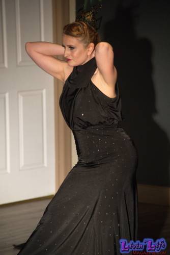 A Night of Burlesque - Heroes and Villains at ZenfiniTea