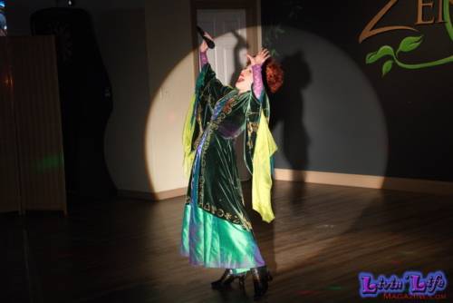 A Night of Burlesque - Heroes and Villains at ZenfiniTea