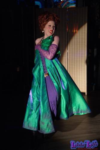 A Night of Burlesque - Heroes and Villains at ZenfiniTea