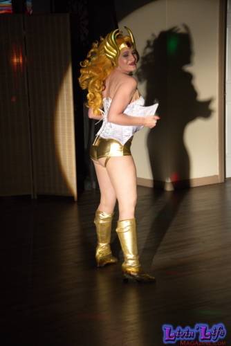 A Night of Burlesque - Heroes and Villains at ZenfiniTea